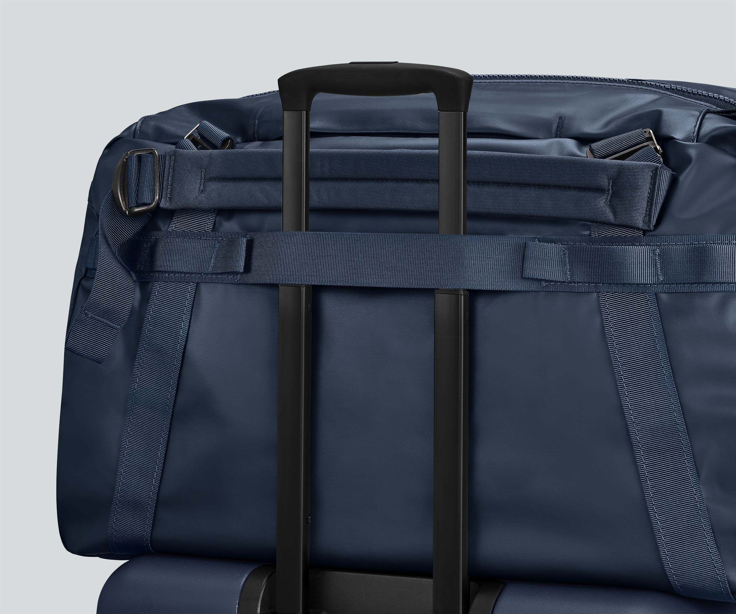 Active Duffle 55L in Navy Blue - Image 5