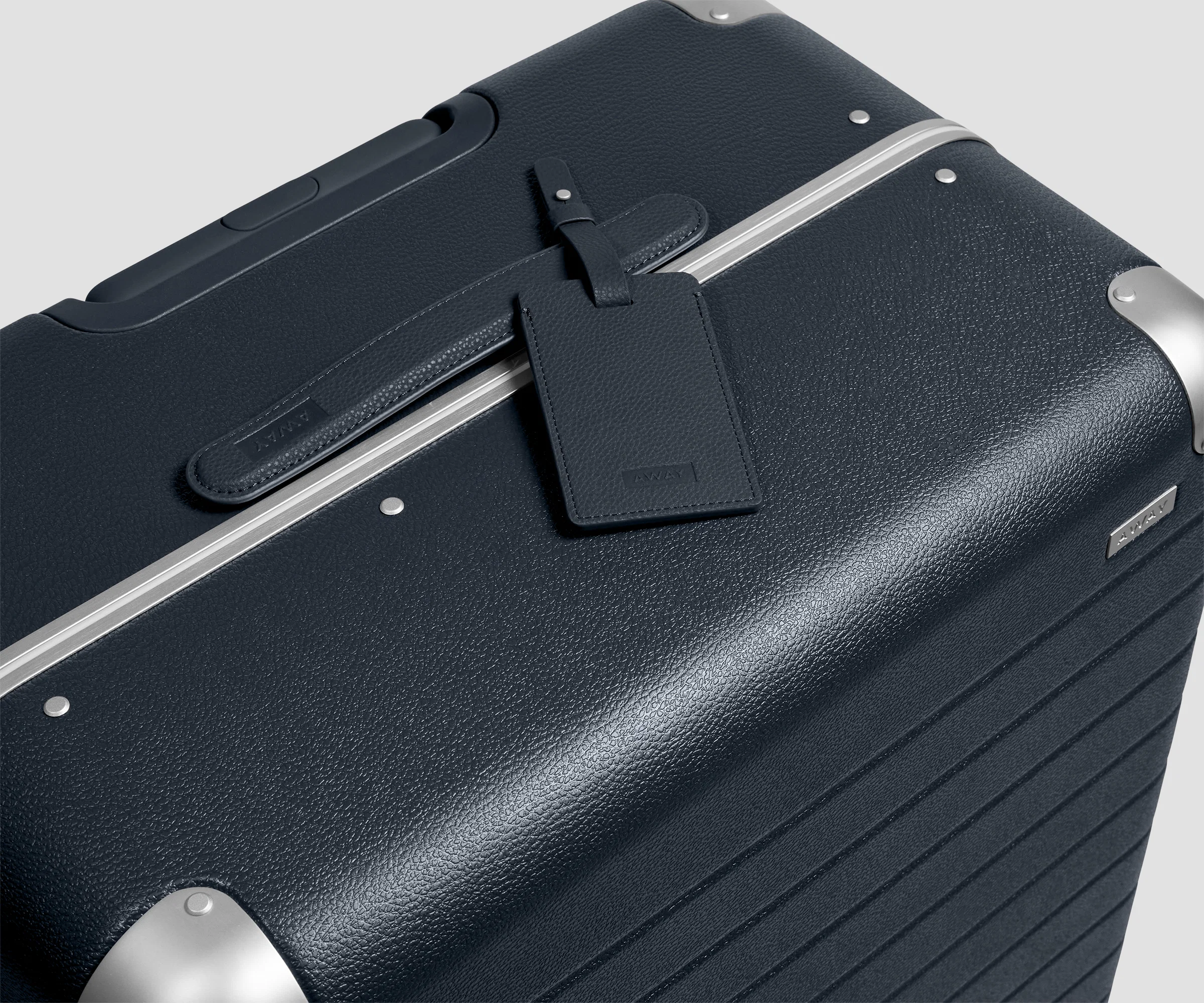 The Aluminum Edge Medium in Navy Blue - Image 7