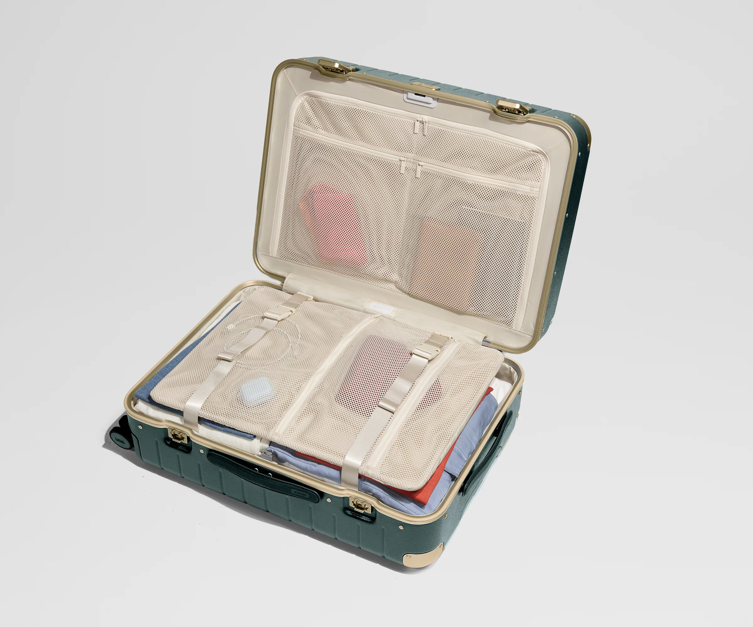 The Aluminum Edge Medium in Ivy Green - Image 6