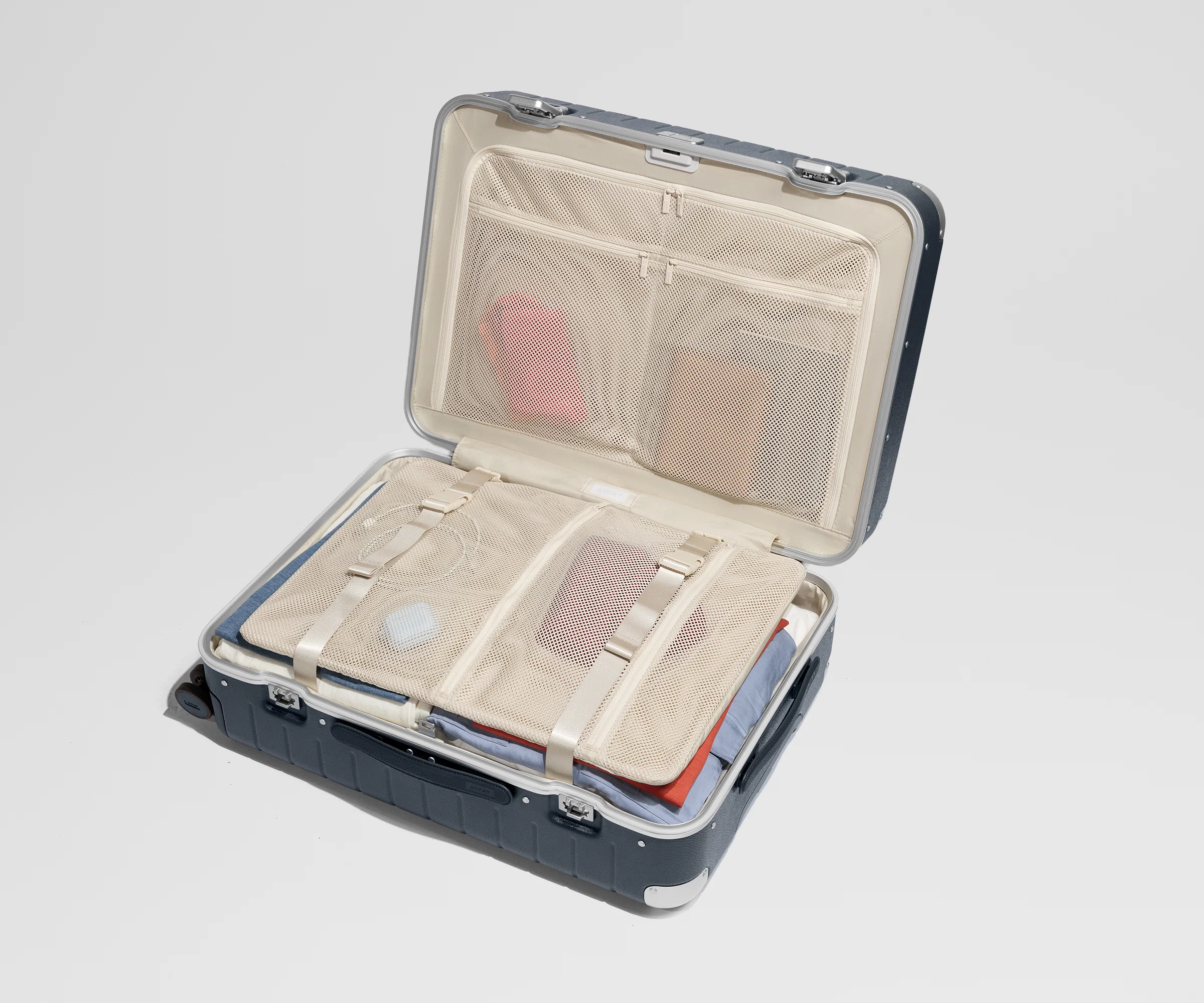 The Aluminum Edge Medium in Navy Blue - Image 5