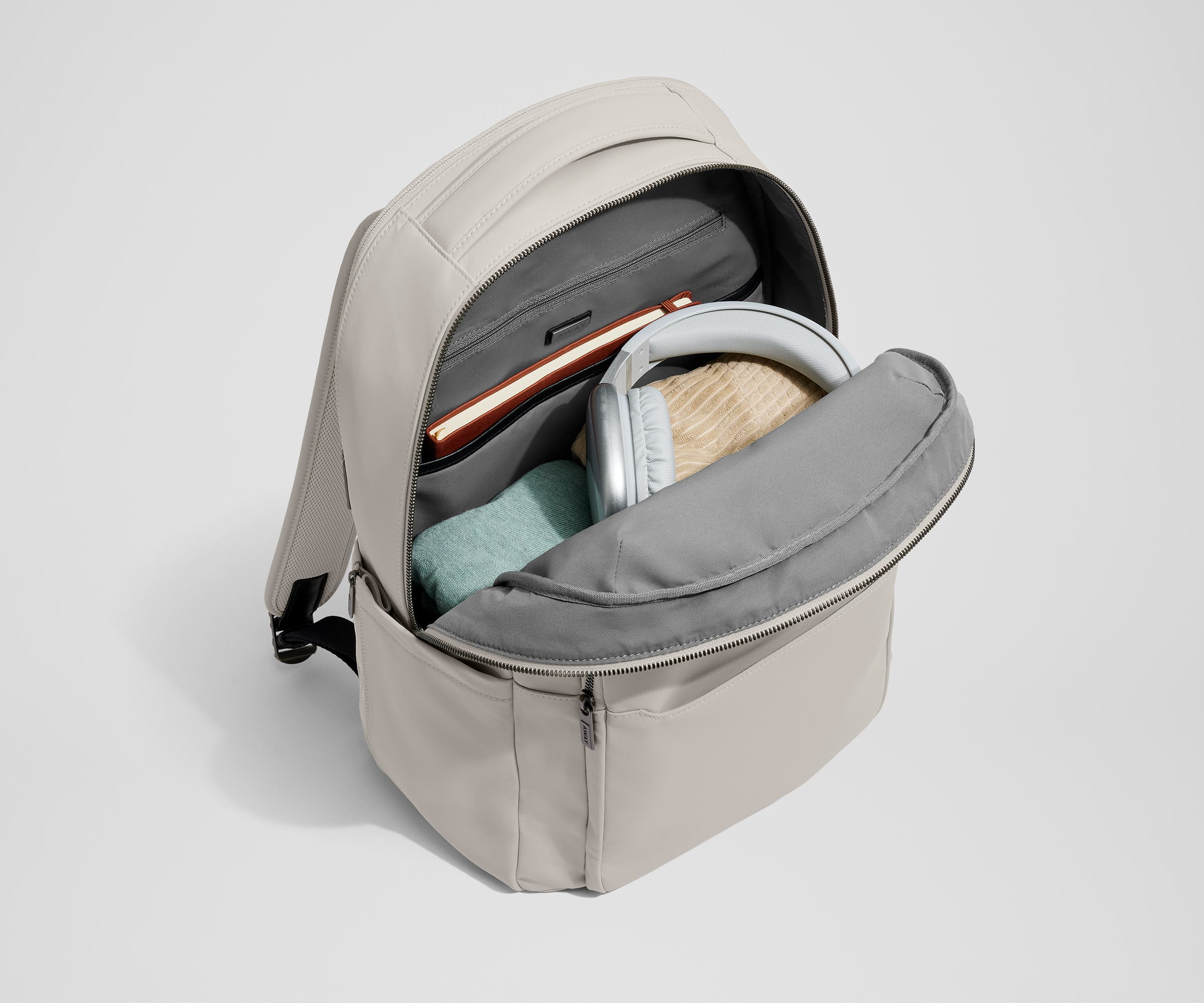 The Commuter Backpack in Cloud Gray - Image 5