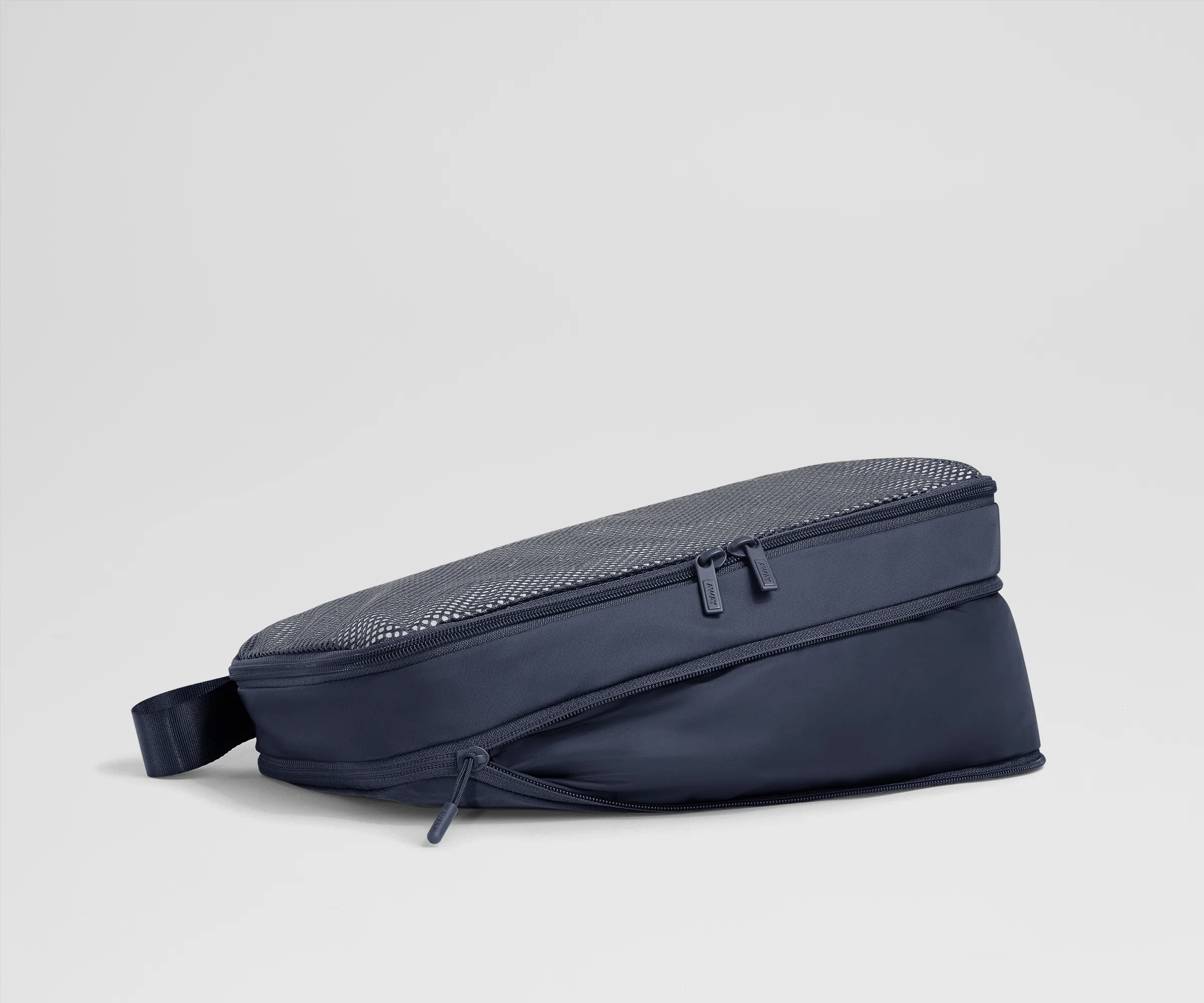 Compression Packing Cubes in Navy Blue - Image 2