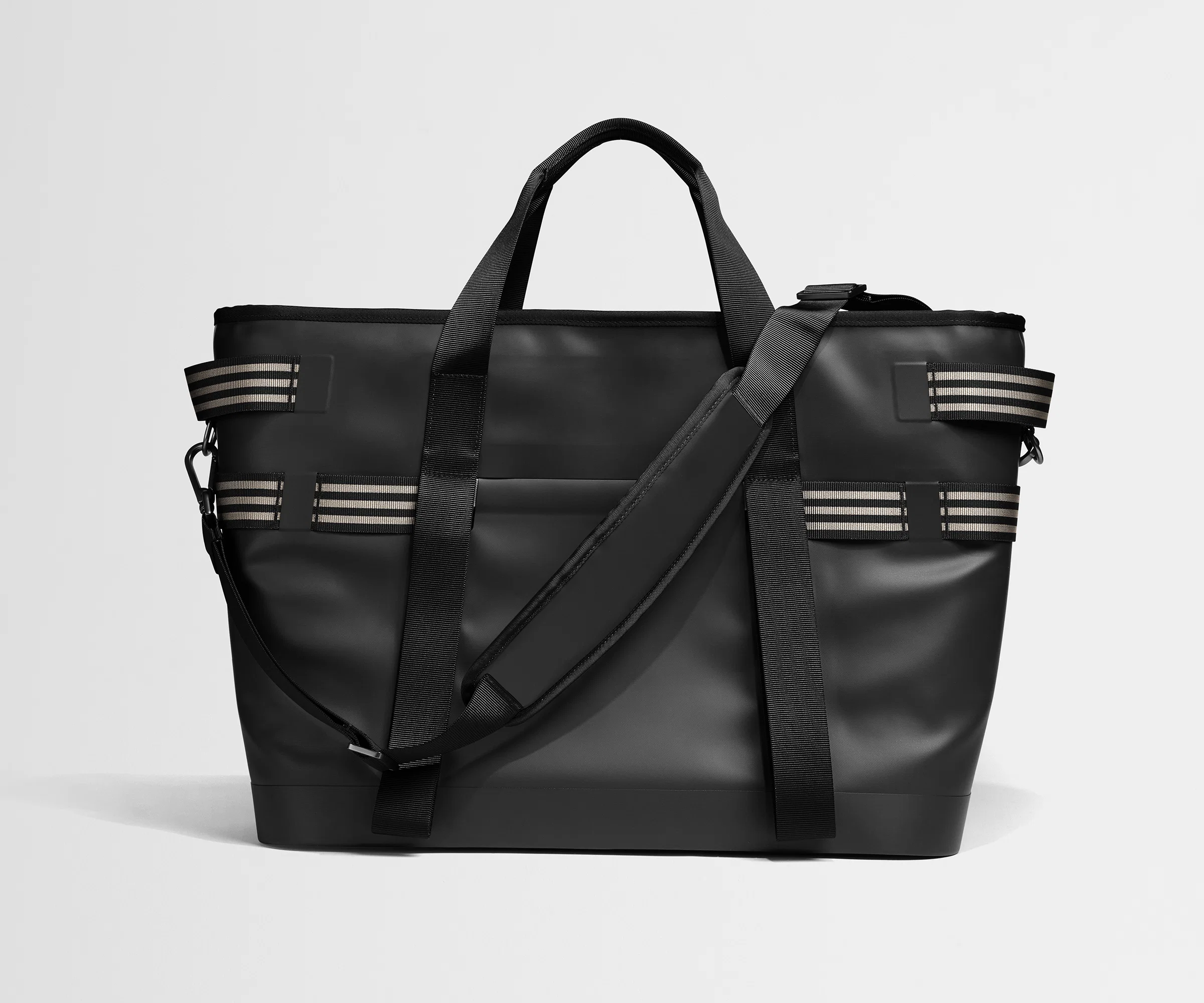 Cooler Tote in Jet Black - Image 5