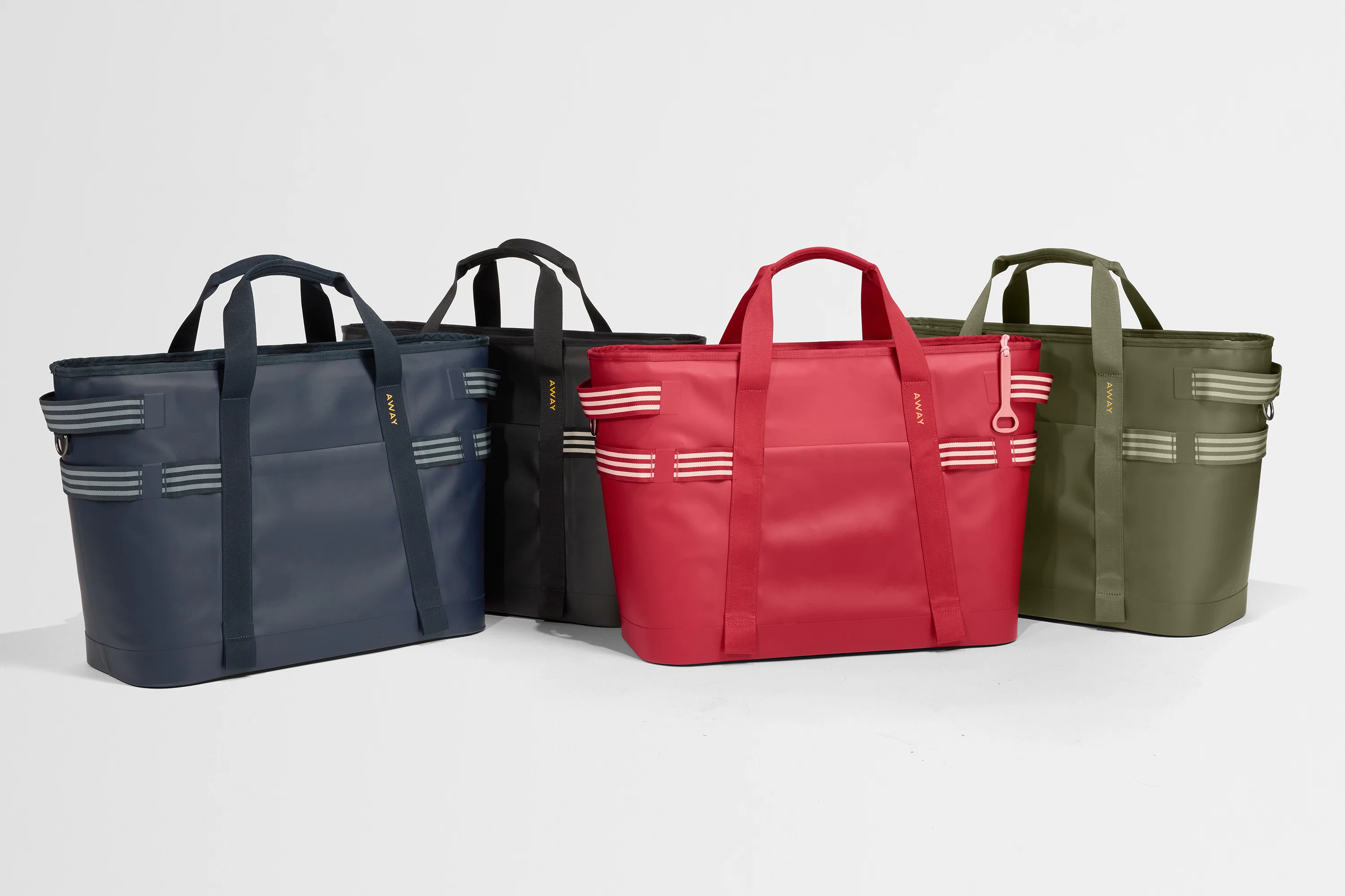 Cooler Tote in Navy Blue - Image 10