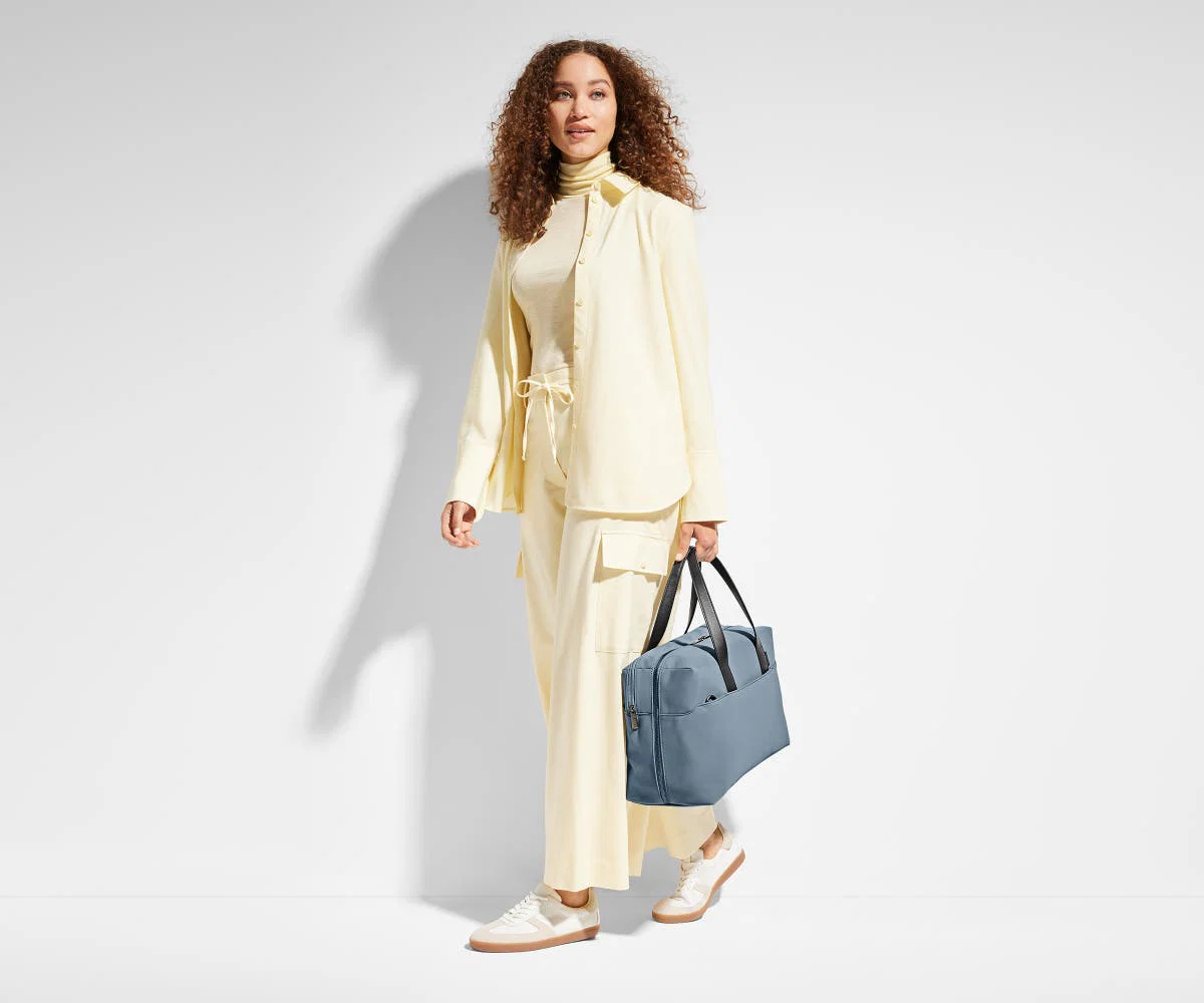 The Everywhere Bag in Coast Blue - Image 2
