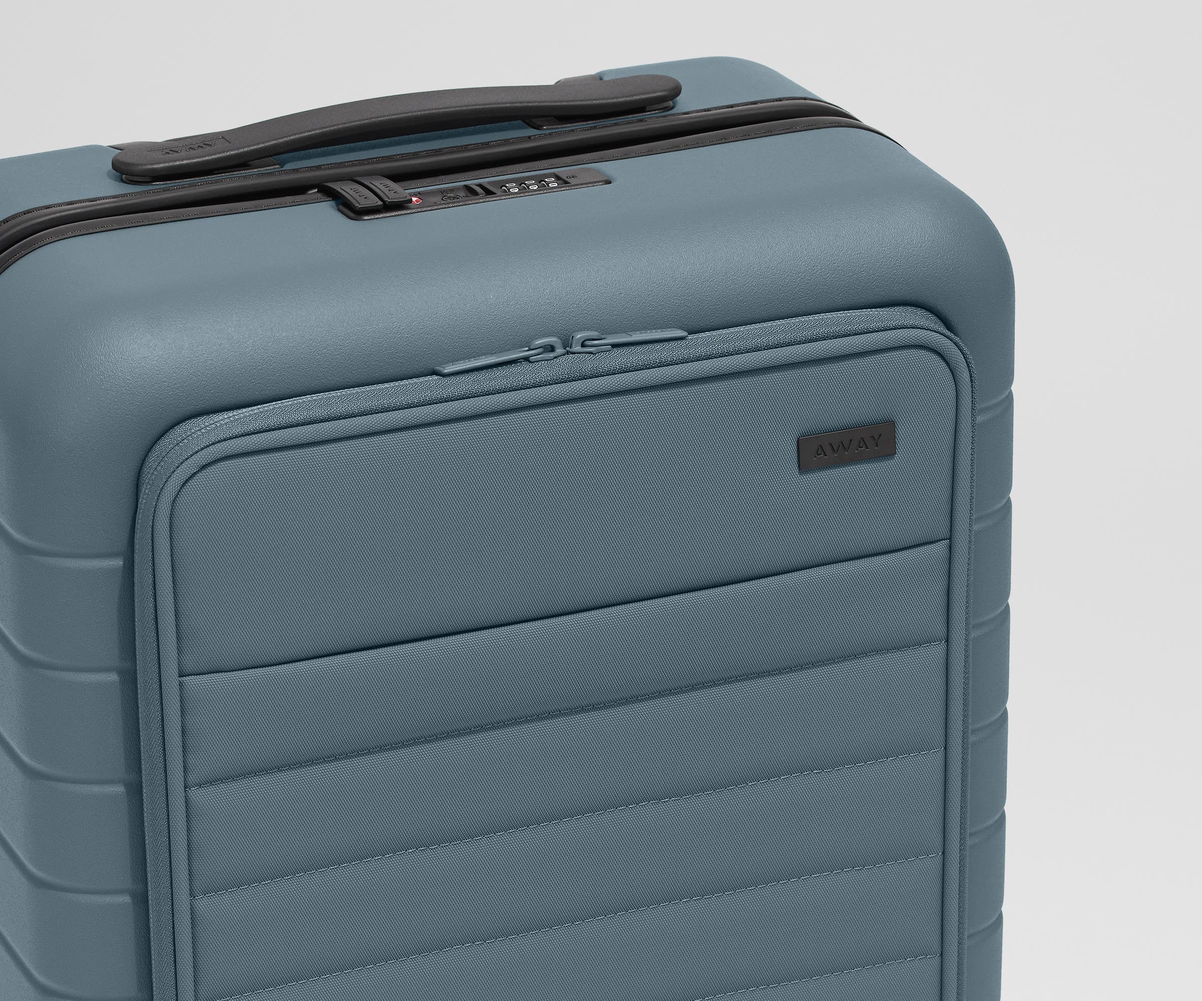 The Executive Bigger Carry-On in Coast Blue - Image 10