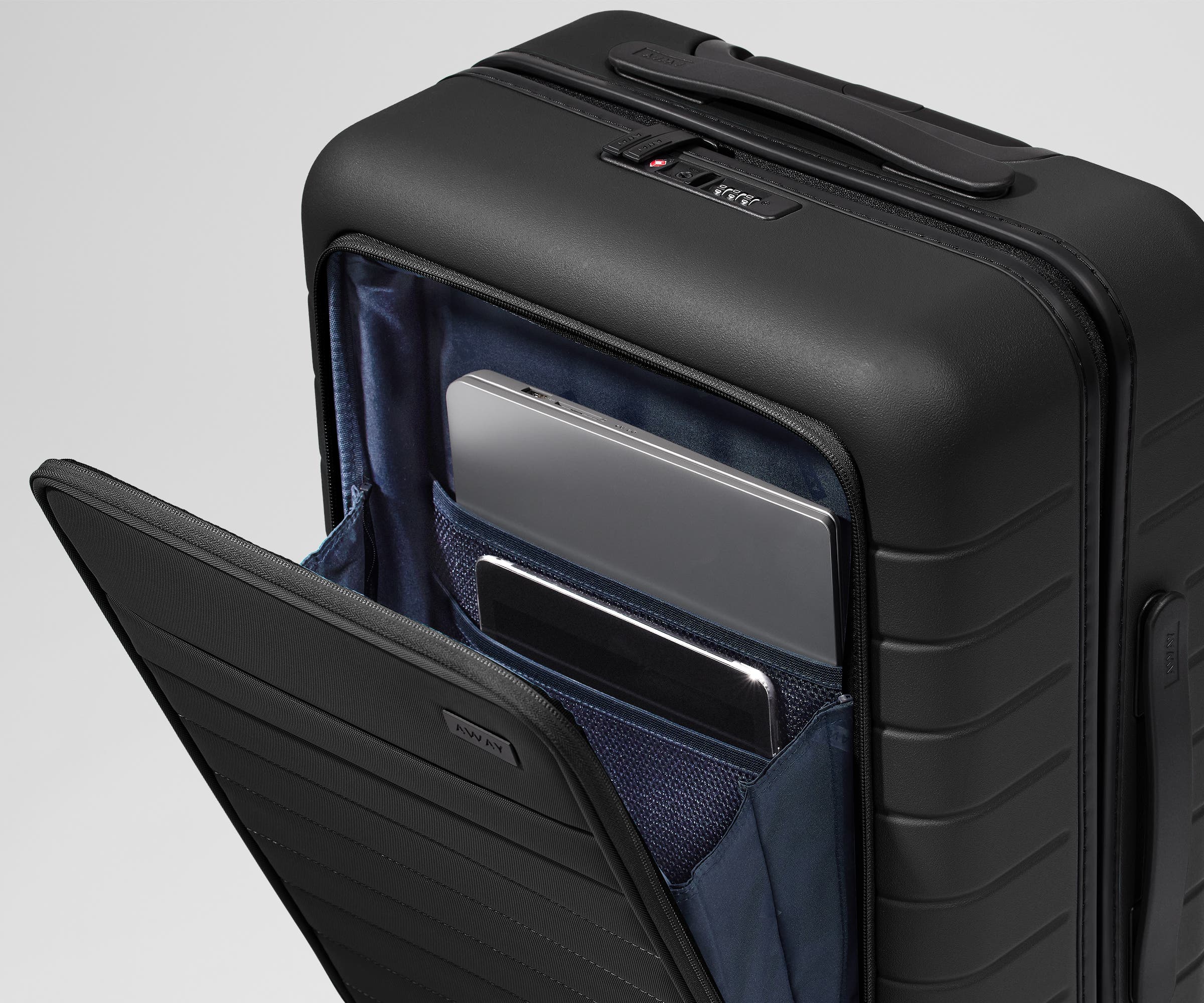 The Executive Bigger Carry-On in Jet Black - Image 5