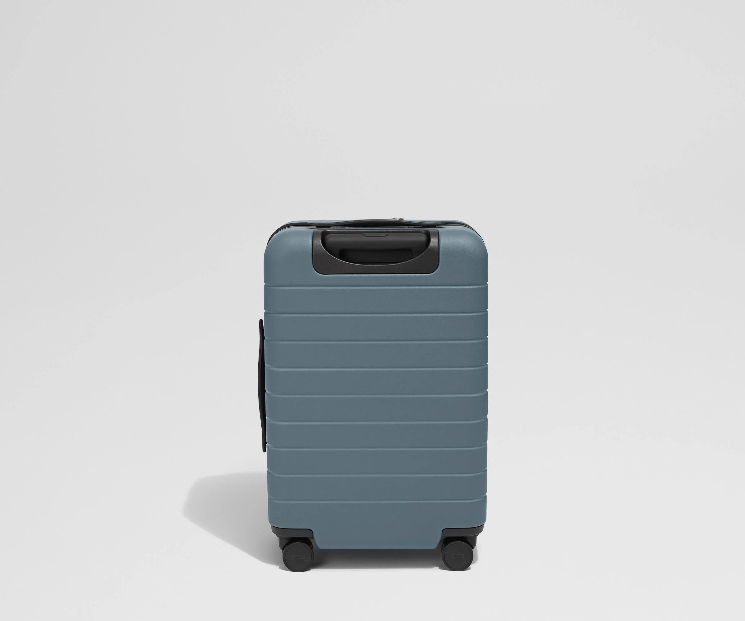 The Executive Carry-On in Coast Blue - Image 12