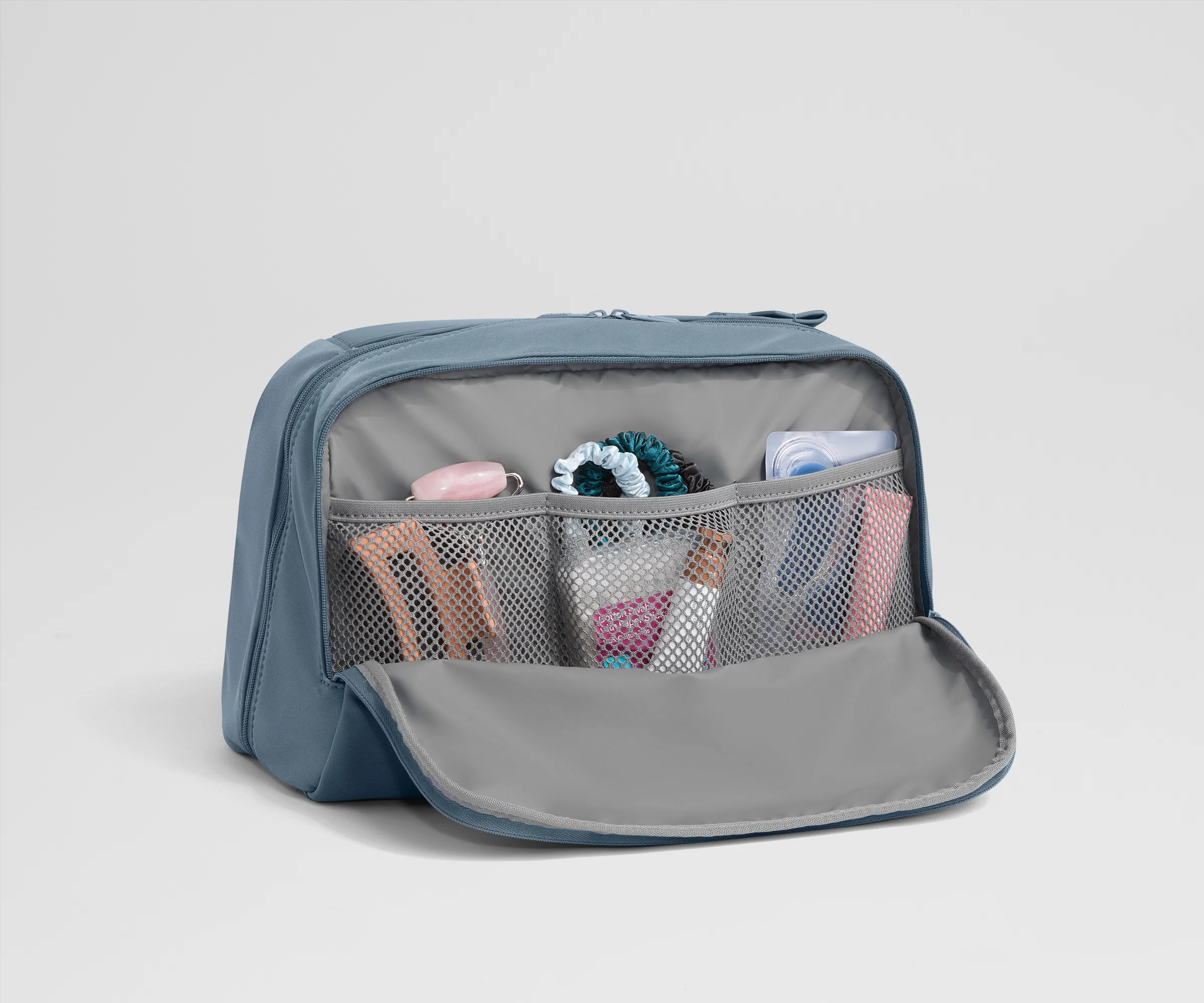 Extra Large Toiletry Bag in Coast Blue - Image 3