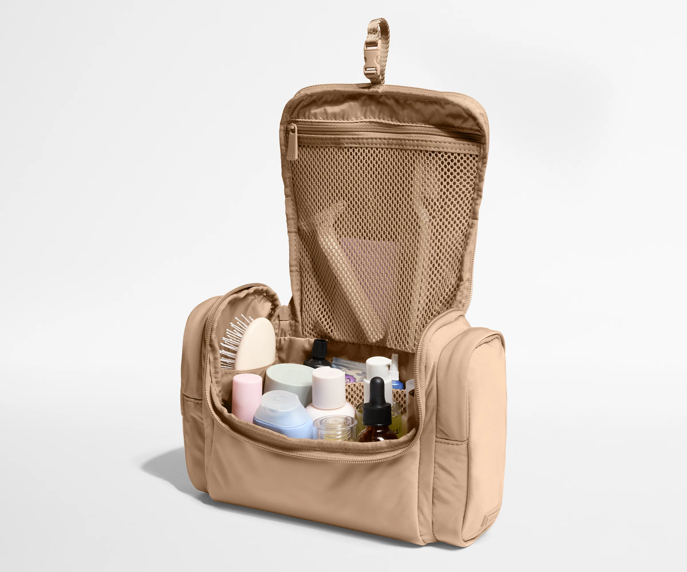 Featherlight Hanging Travel Vanity in Camel Brown - Image 2