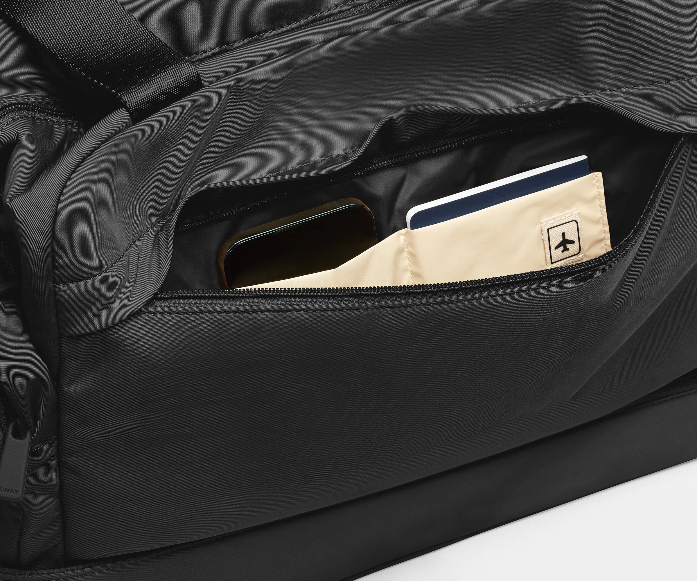 Featherlight Overnight Bag in Jet Black - Image 6