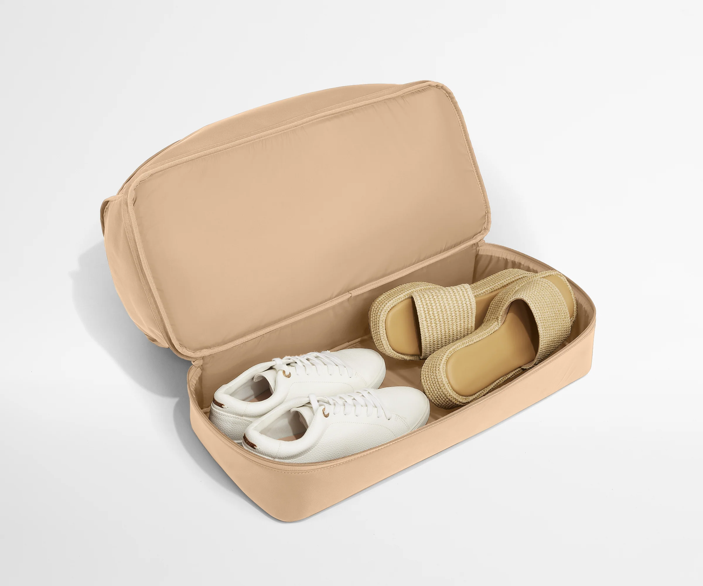Featherlight Weekender in Camel Brown - Image 5