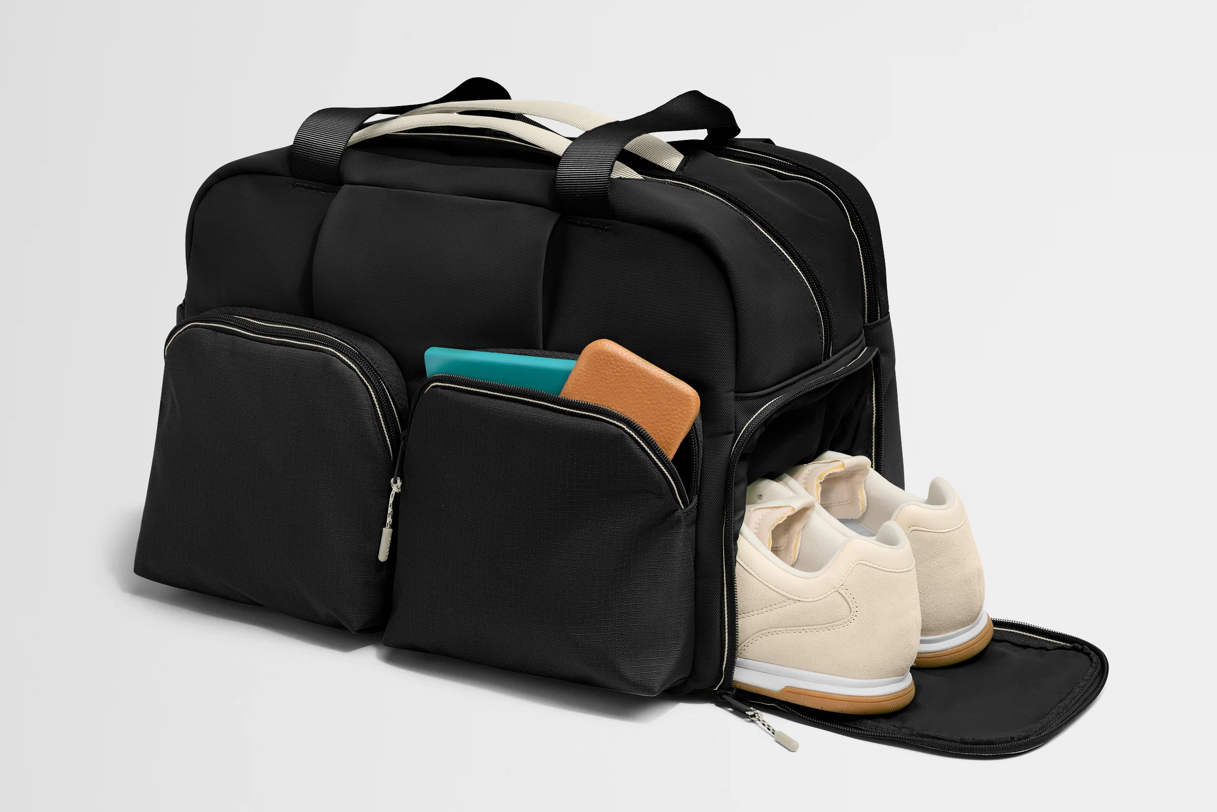 Gym Bag in Jet Black - Image 4