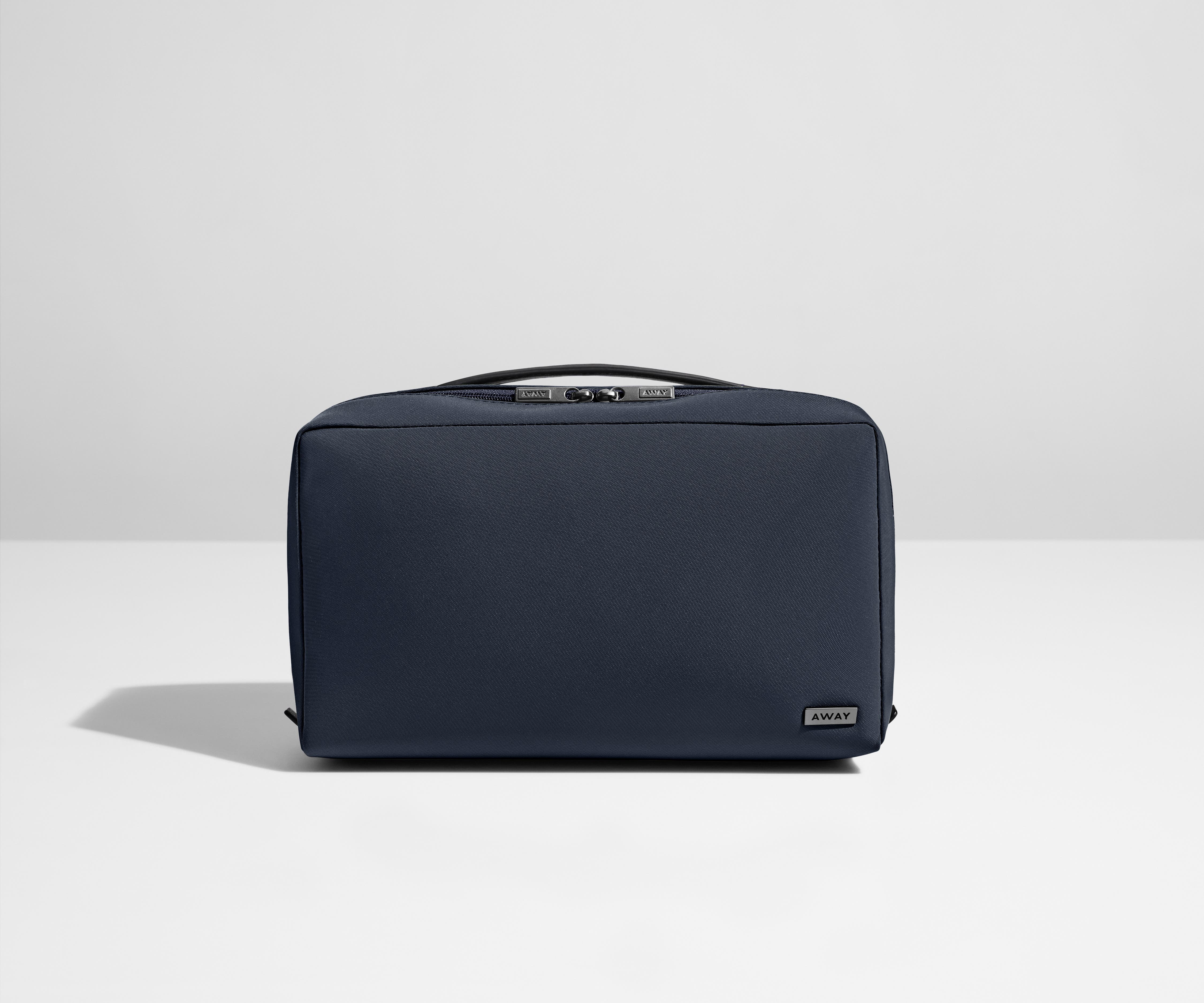 The Large Toiletry Bag - Image 2