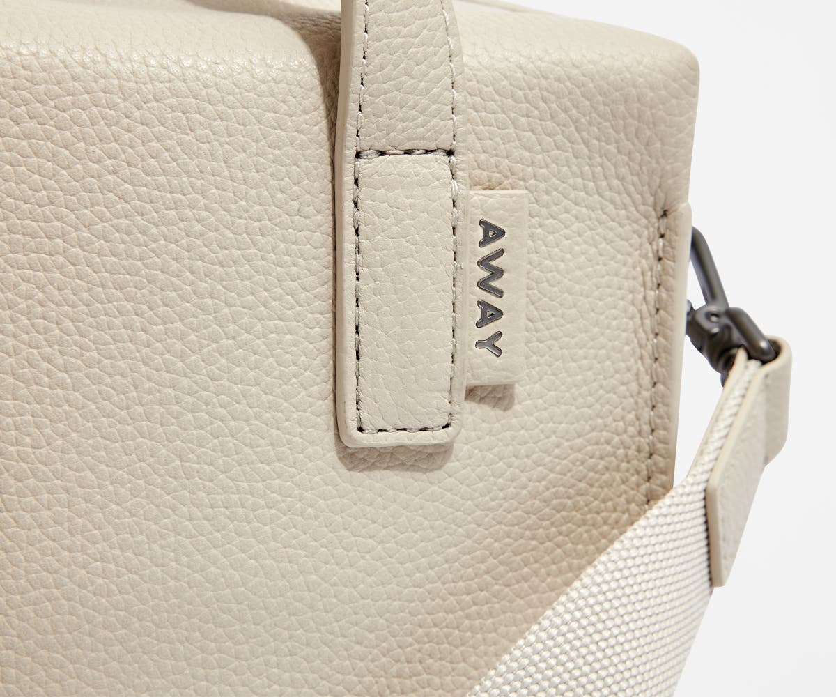 Mini Everywhere Bag in Cream White - Image 5