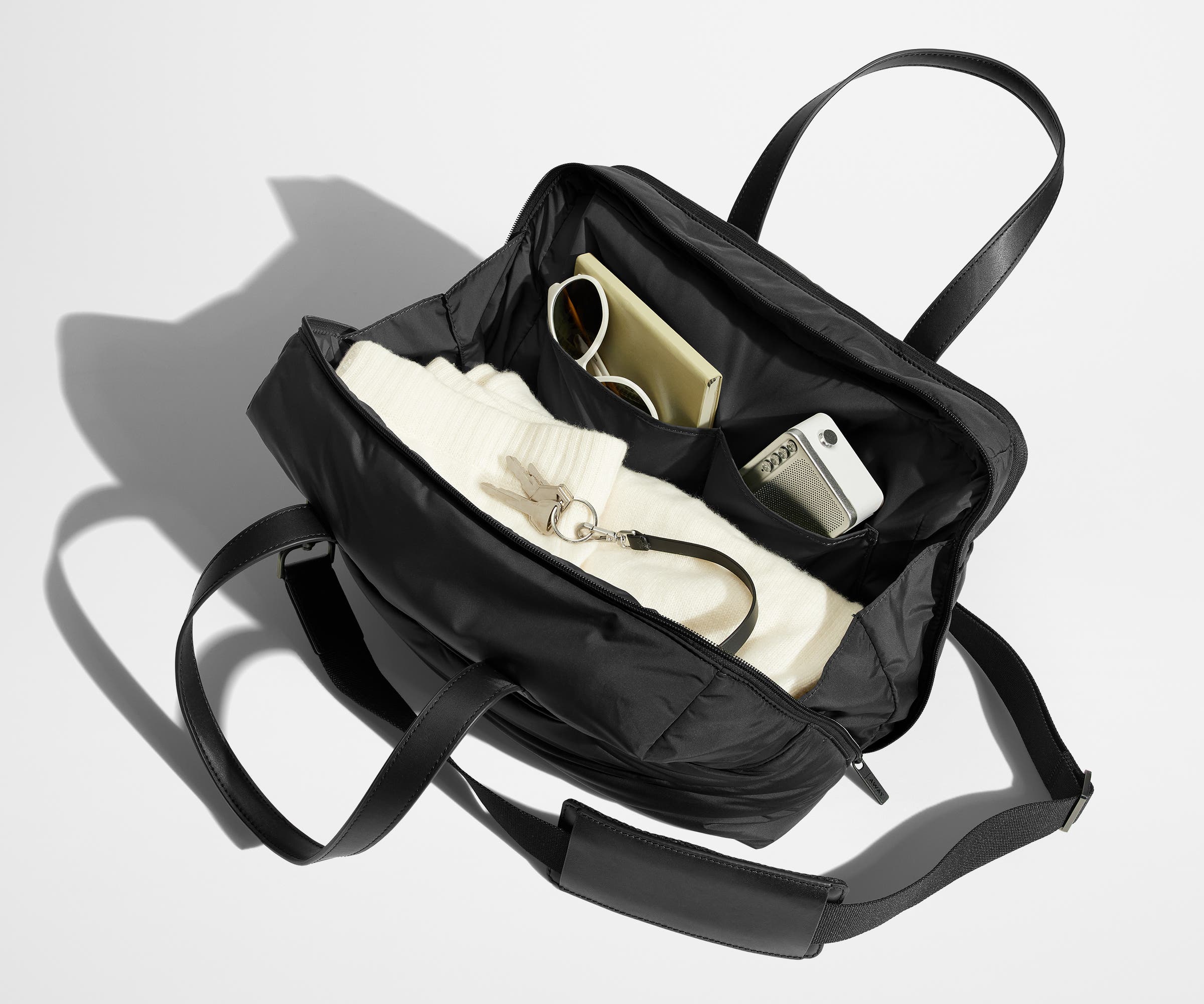 The Quilted Everywhere Bag in Jet Black - Image 3