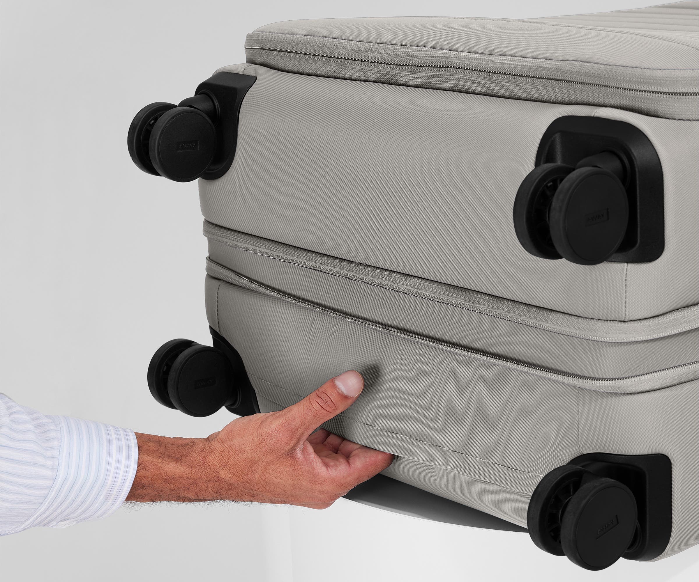 Softside Large in Cloud Gray - Image 8