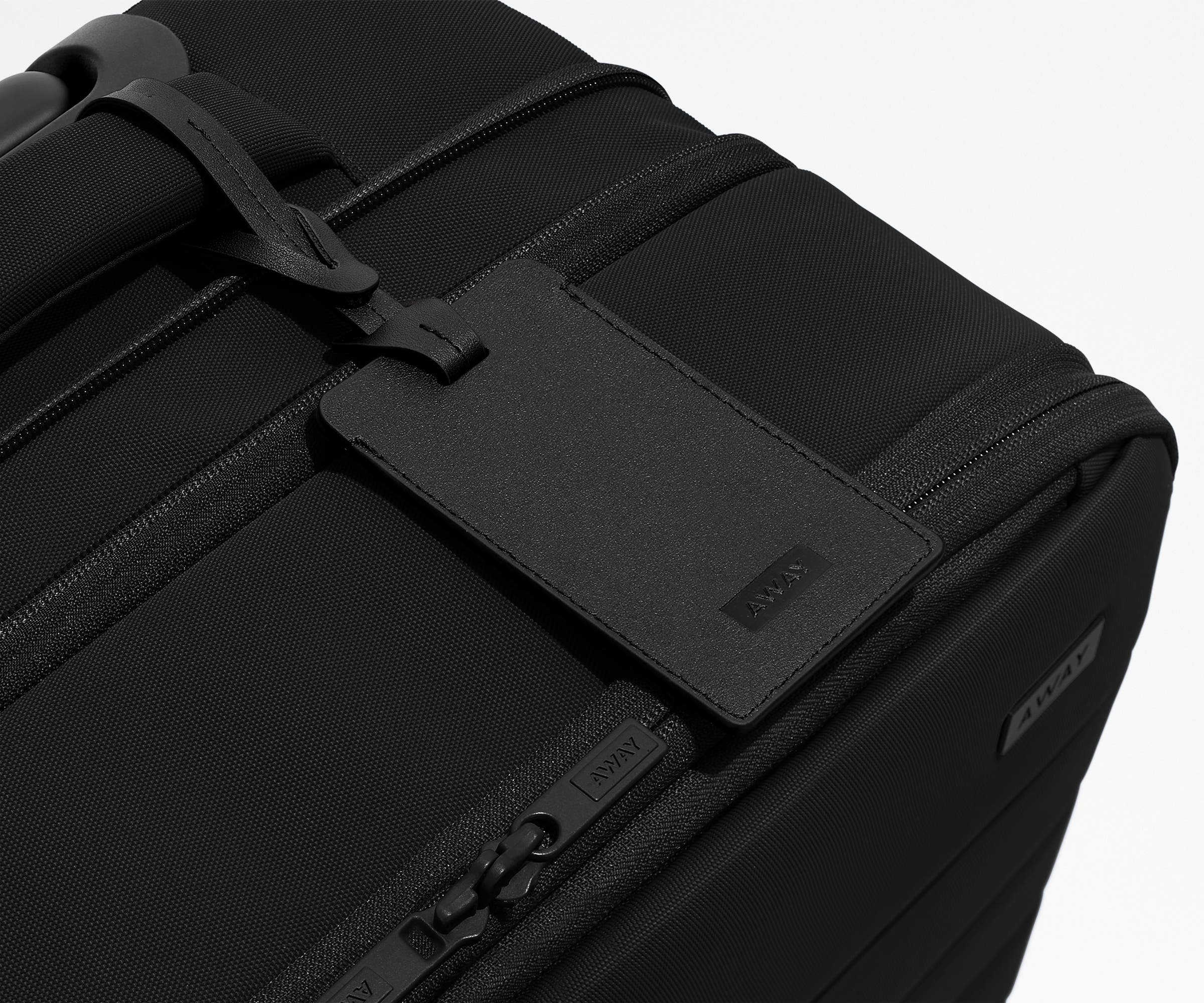Softside Large in Jet Black - Image 11