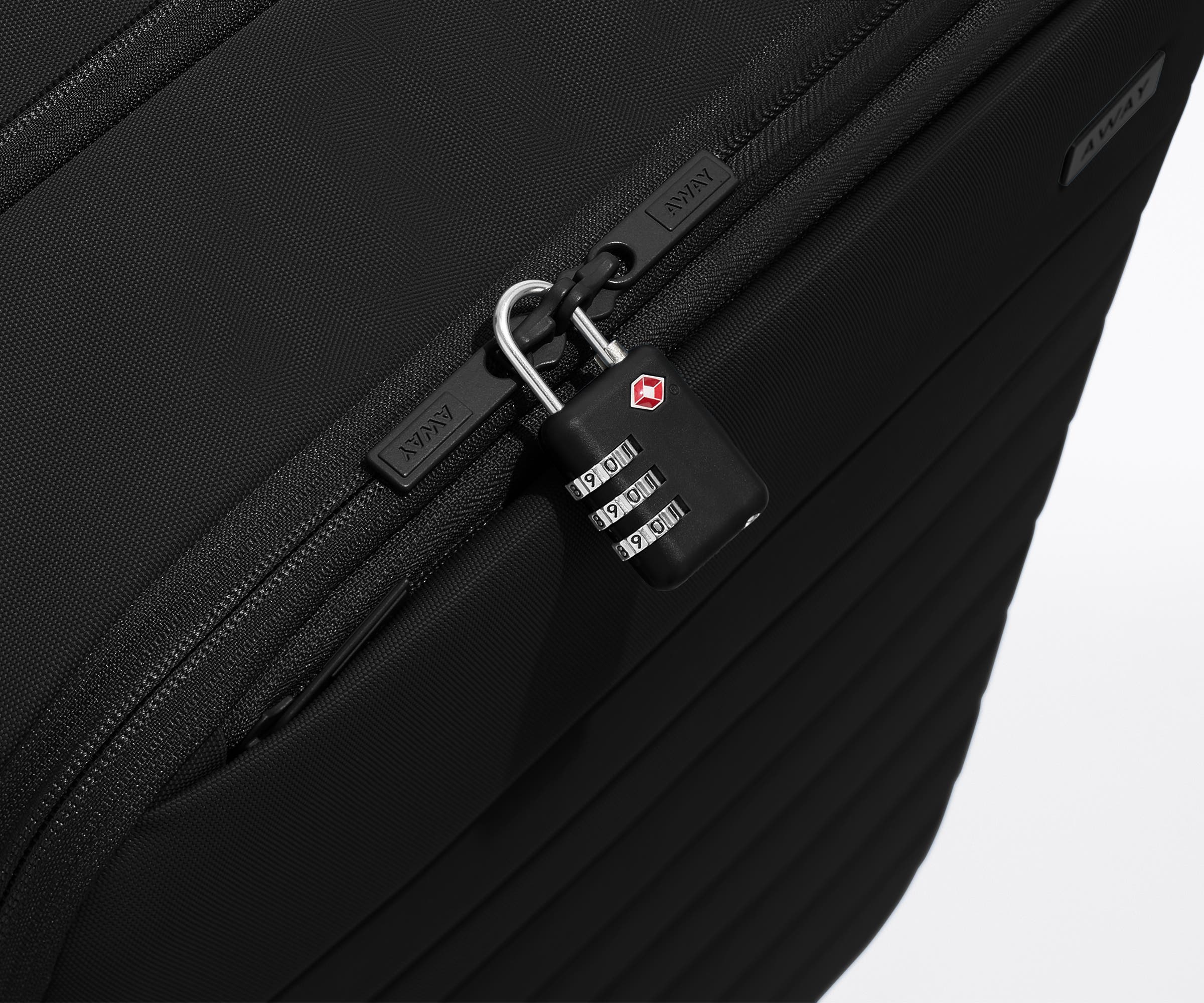 Softside Medium in Jet Black - Image 10