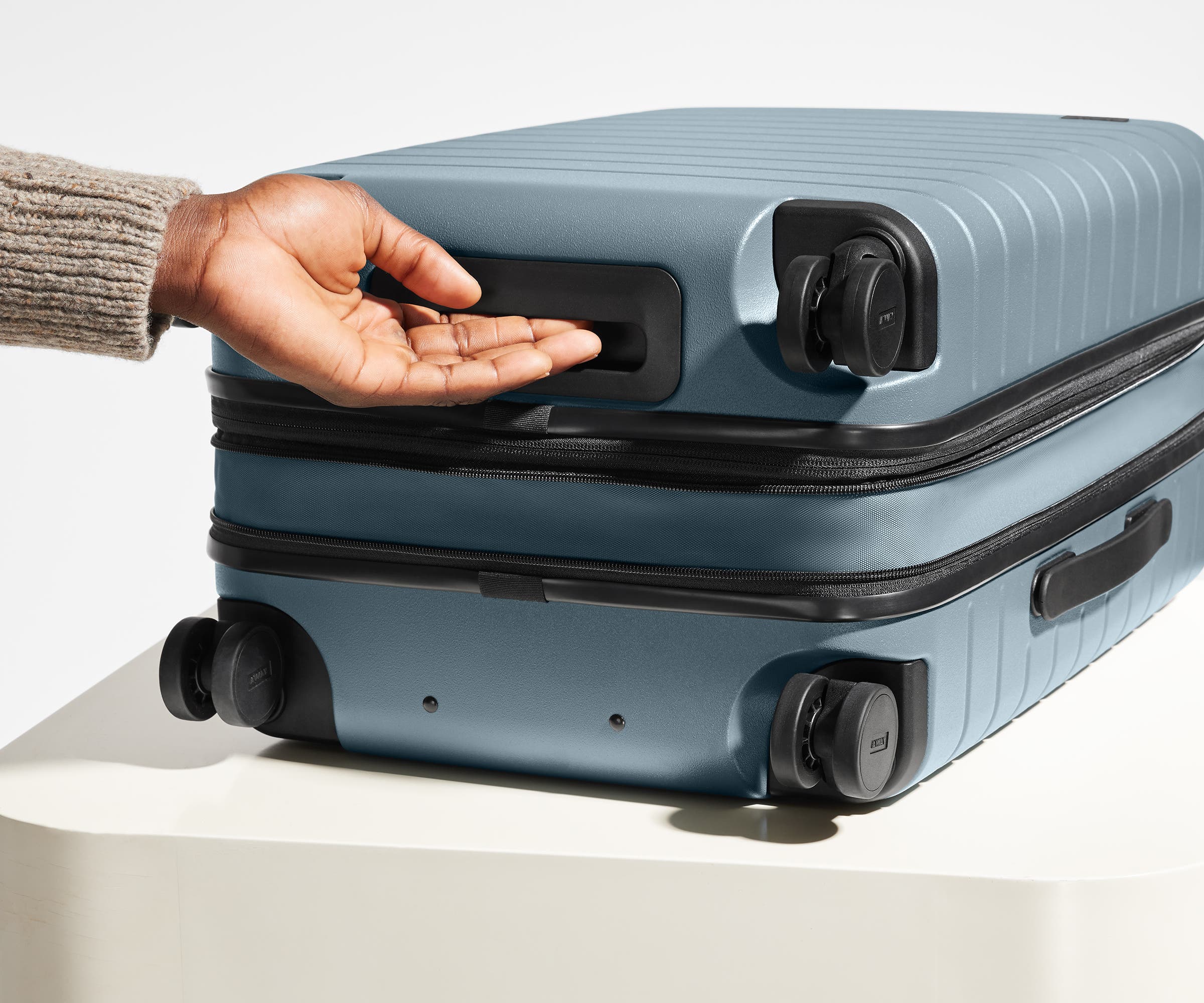 The Carry-On Flex in Coast Blue (DTM) - Image 9