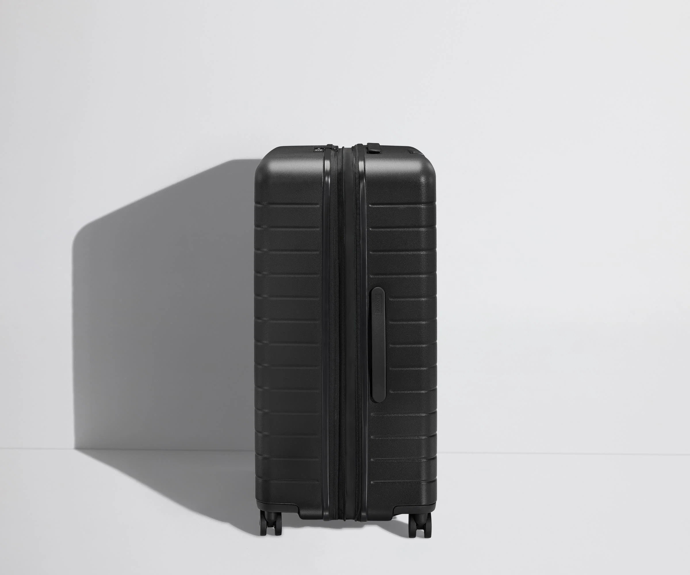 The Large Flex in Jet Black (DTM) - Image 16