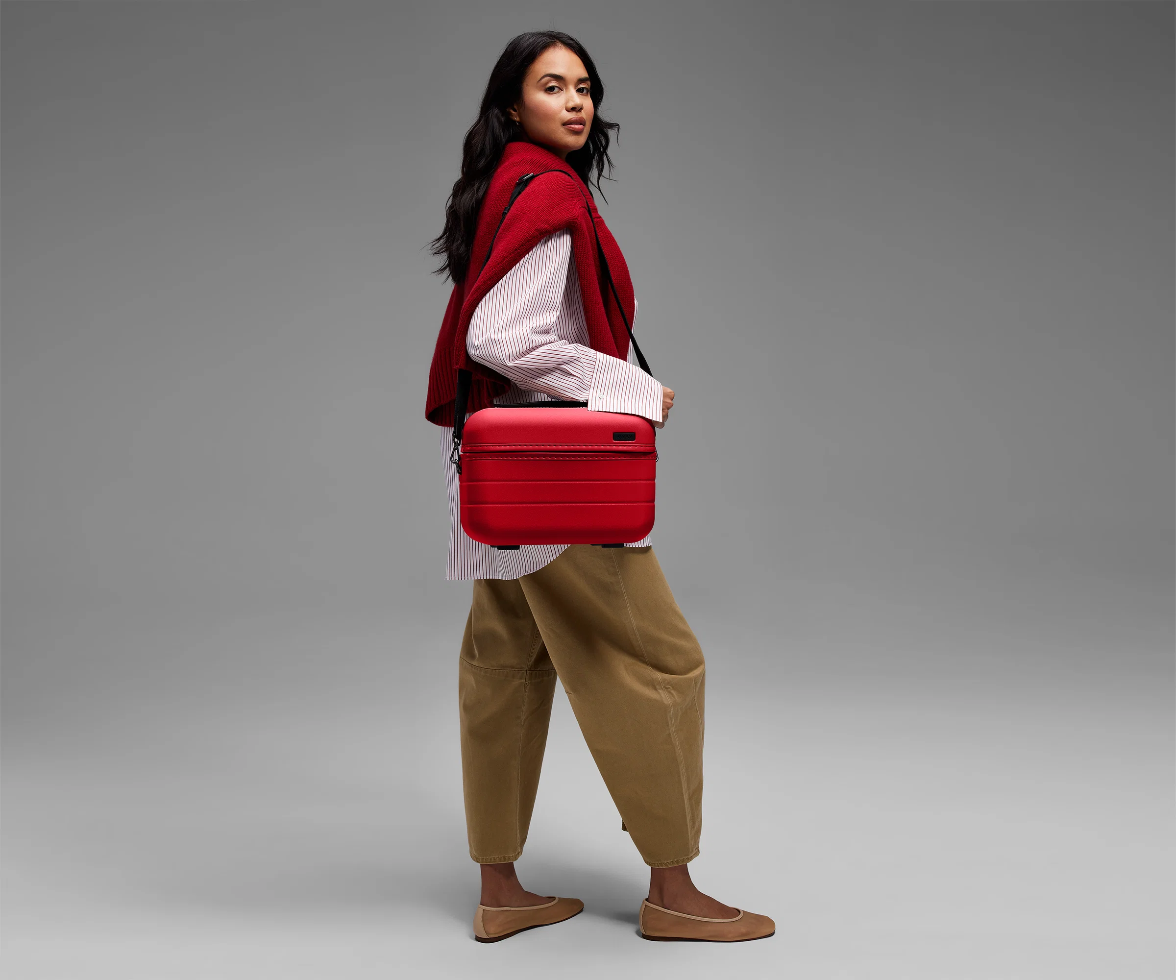 The Train Case in Cherry Red - Image 3