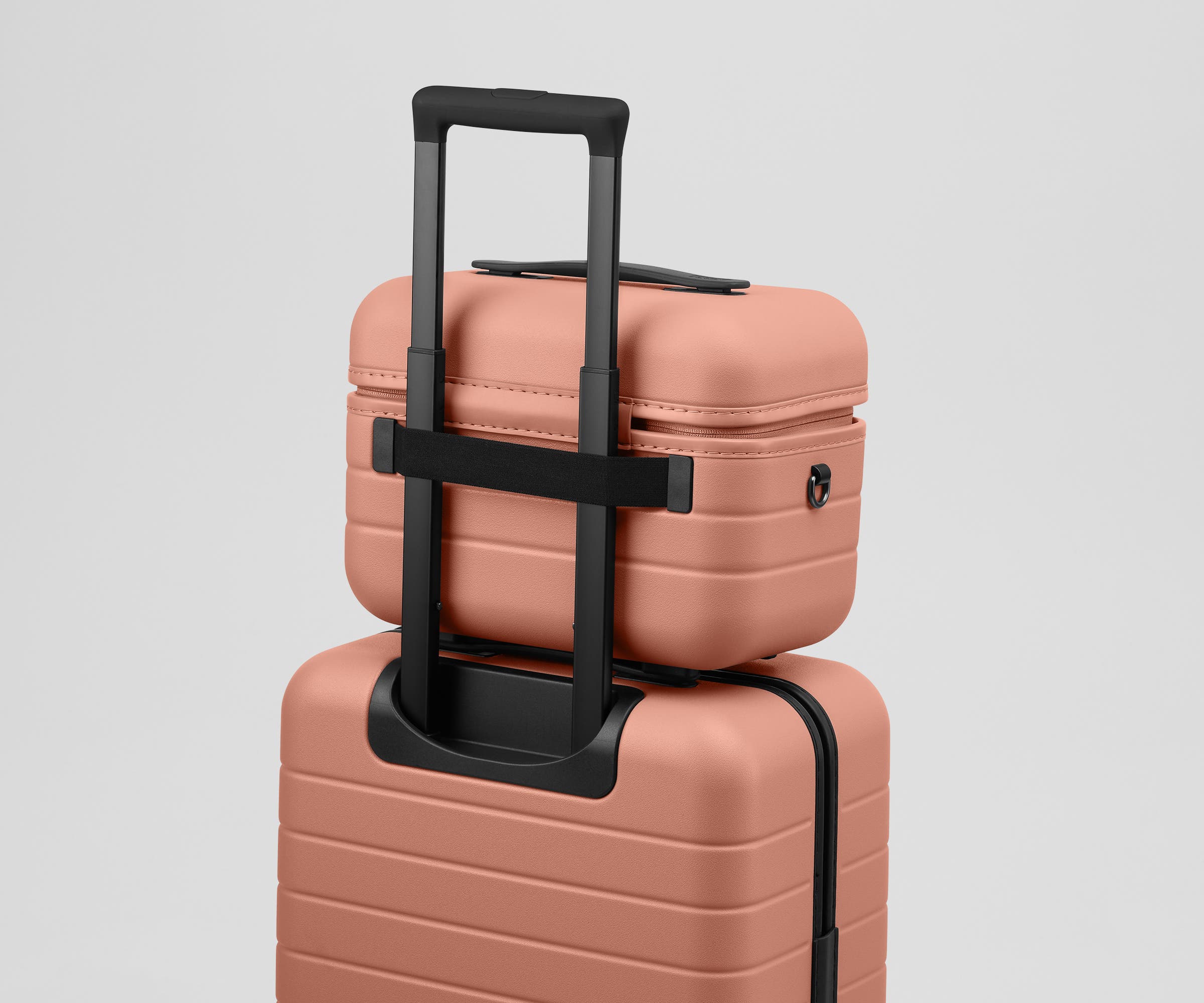 The Train Case in Clay Pink - Image 9