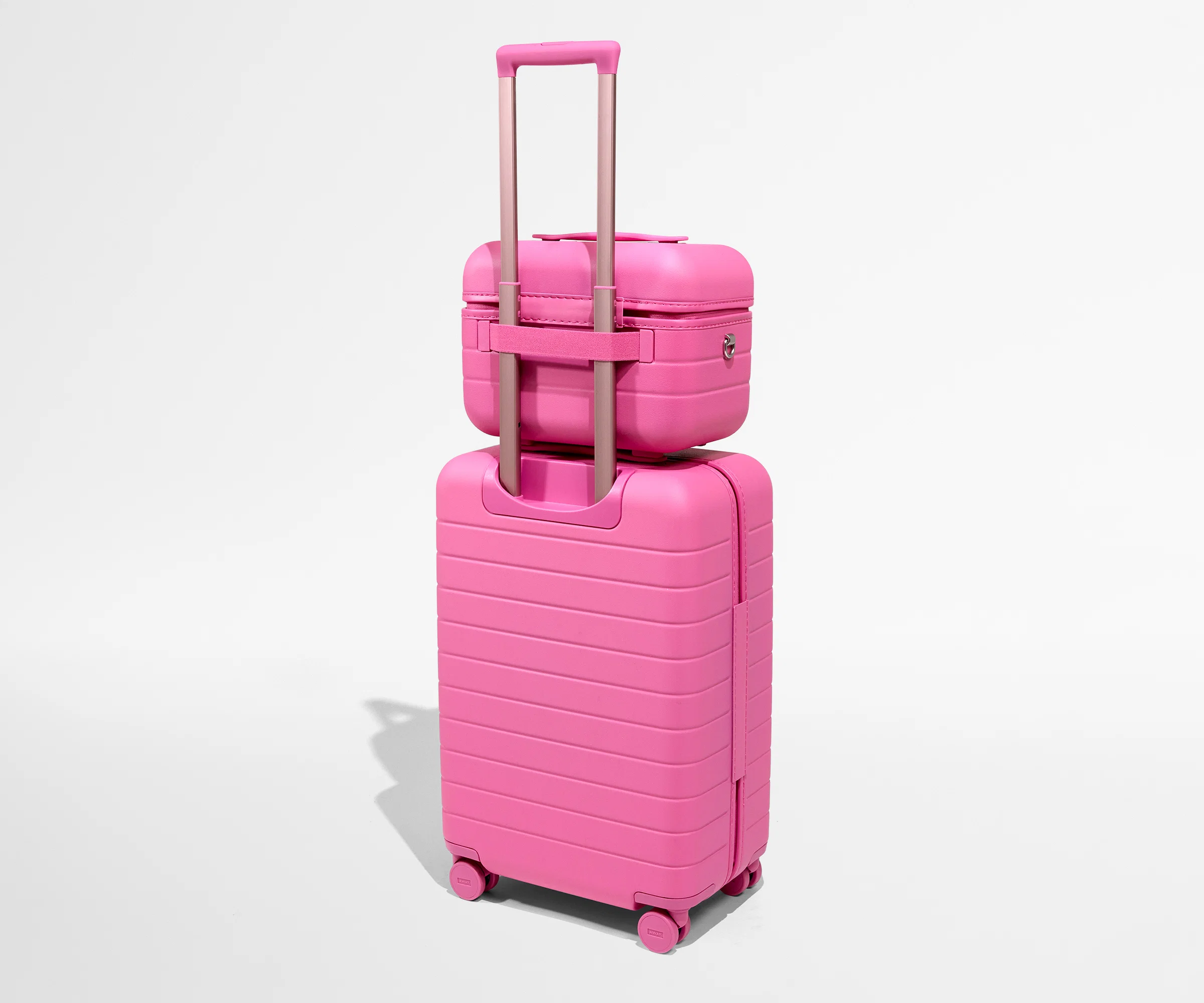 The Train Case in Island Pink - Image 4