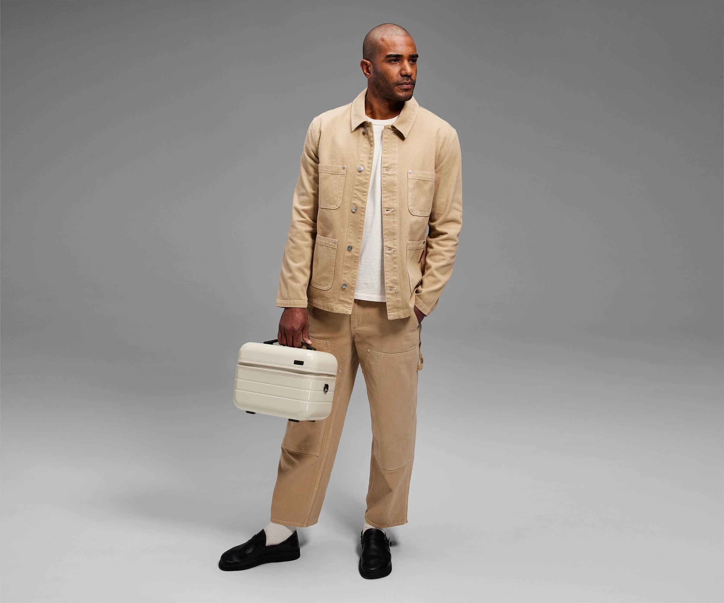 The Train Case in Salt White (Gloss) - Image 8
